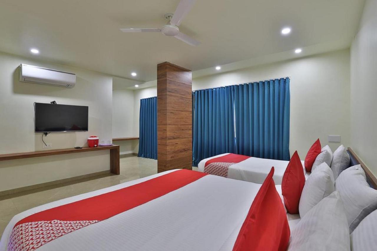 Dwārka Hotel Kuber מראה חיצוני תמונה