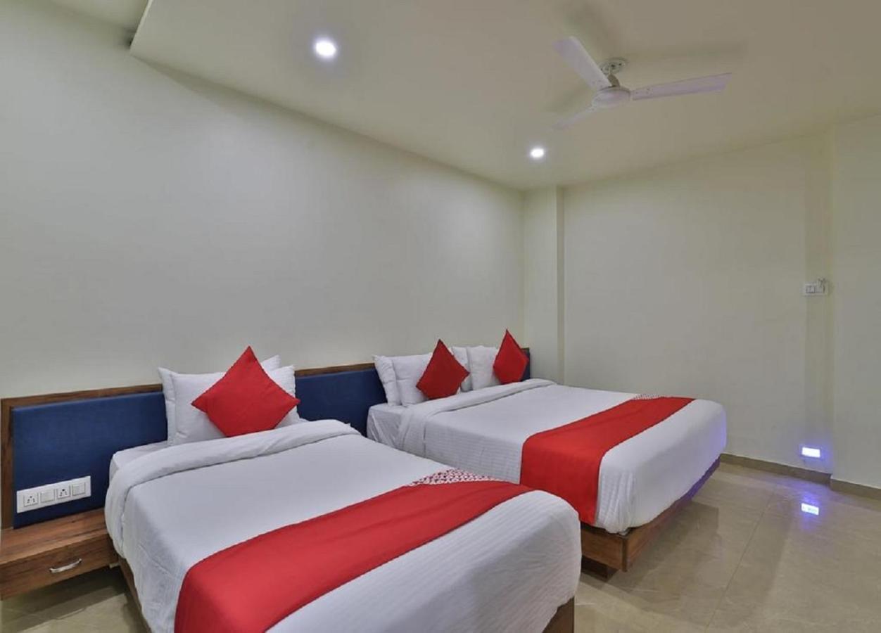 Dwārka Hotel Kuber מראה חיצוני תמונה
