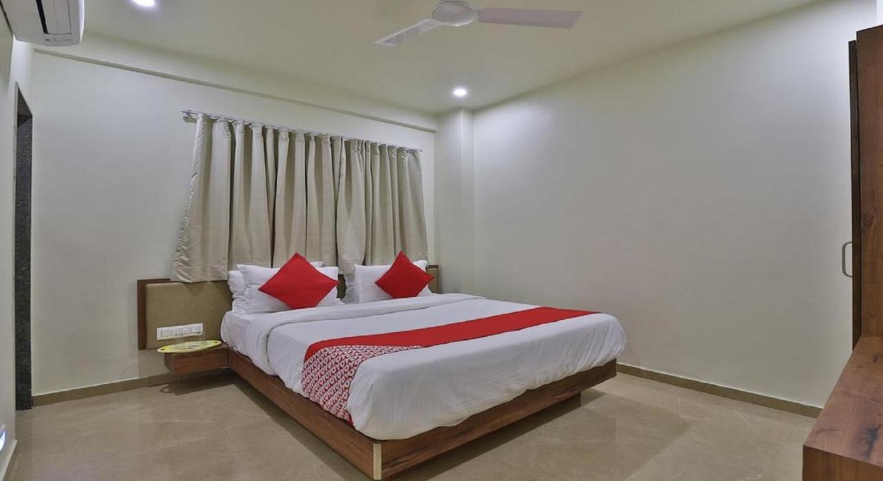 Dwārka Hotel Kuber מראה חיצוני תמונה